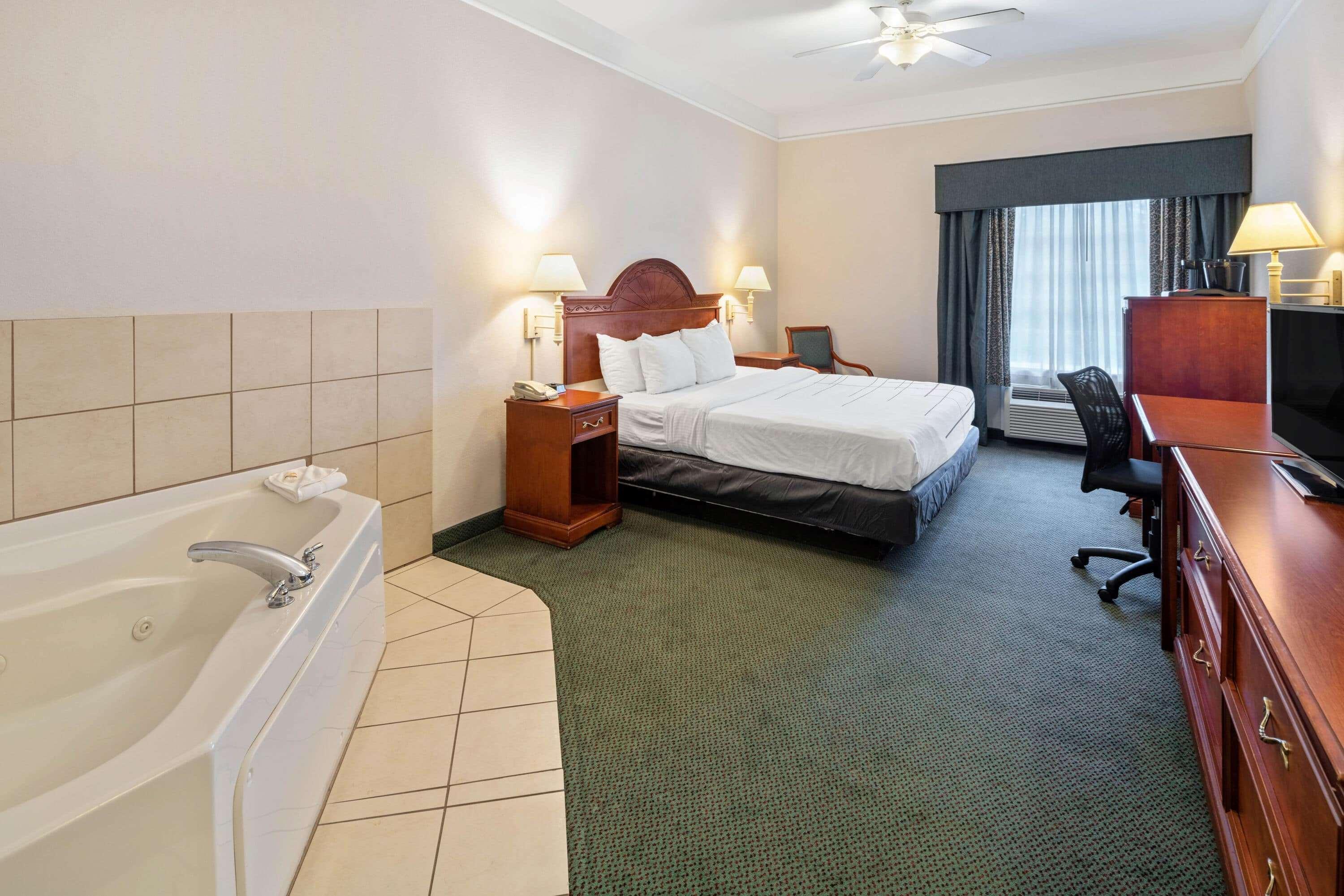 La Quinta Inn And Suites Fort Myers I-75 Zewnętrze zdjęcie