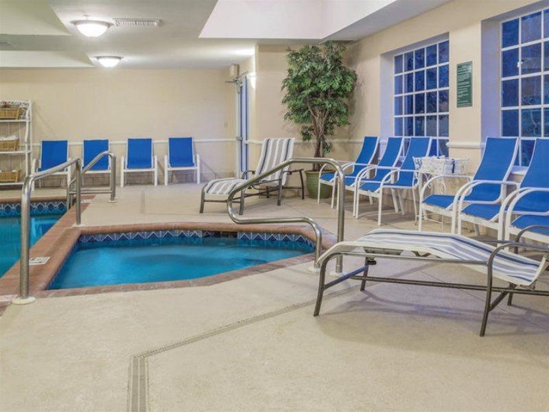 La Quinta Inn And Suites Fort Myers I-75 Zewnętrze zdjęcie
